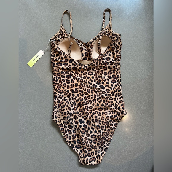 Summersalt the Long Torso Marina - Picture 5 of 9